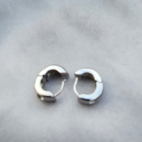 Sterling 'Huggie' Style Hoop Earrings - Picture 5 of 5